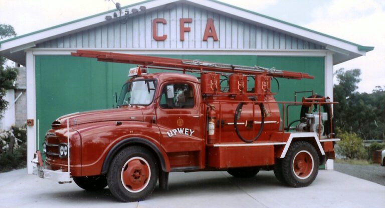 Upwey CFA Pumper 1960