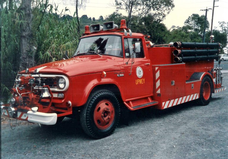 New pumper Upwey CFA 1980